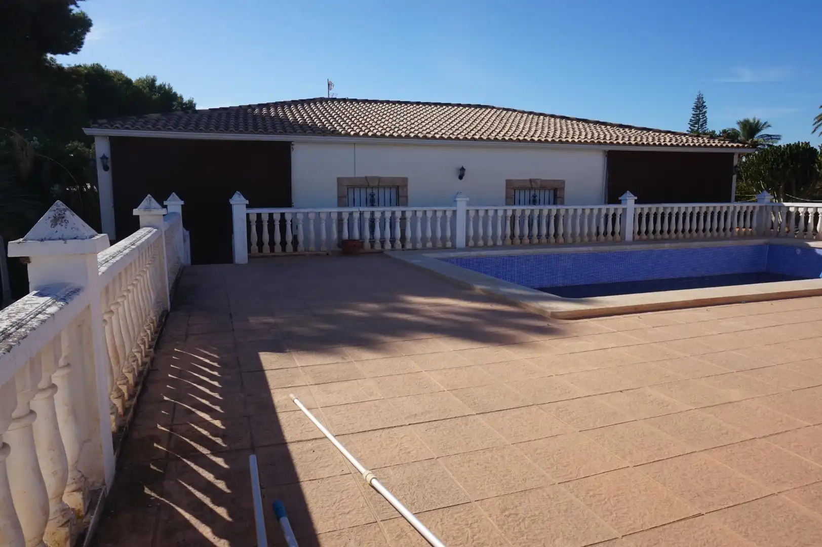 Piscina de Casa o xalet en venda en Elche / Elx amb Jardí privat, Terrassa i Traster