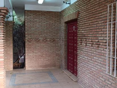 House or chalet for sale in Carmona  with Swimming Pool