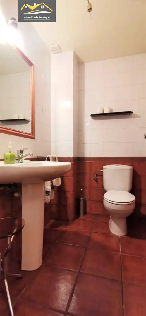 Baño de Casa o chalet en venta en A Pobra de Trives  con Calefacción, Terraza y Trastero