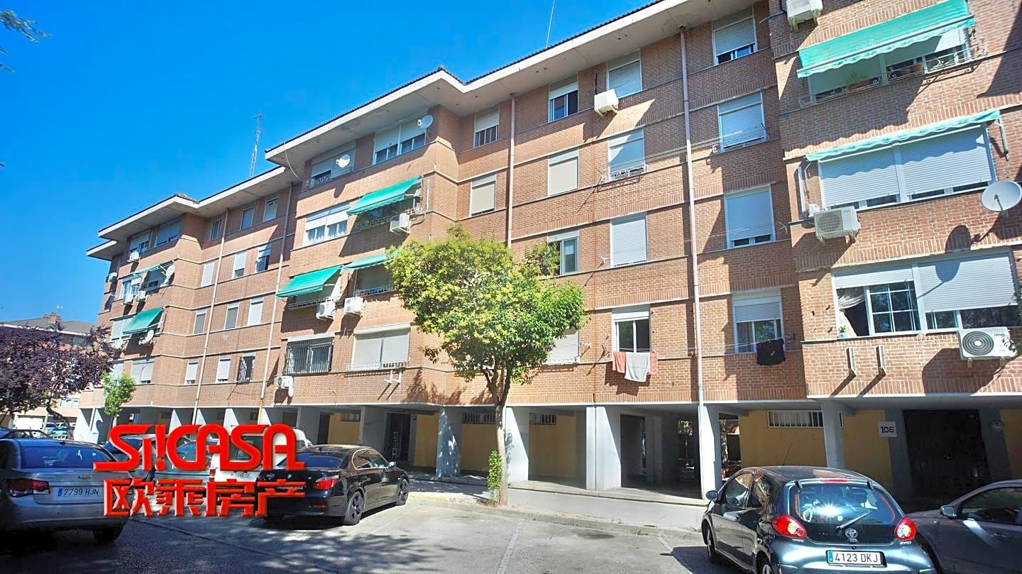 Exterior view of Flat for sale in Alcalá de Henares  with Air Conditioner