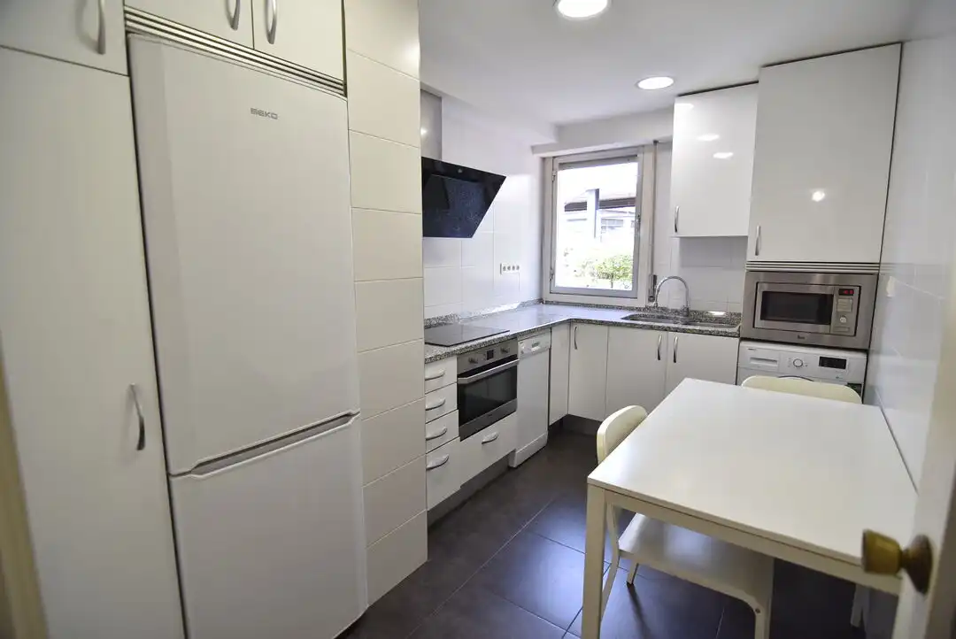 Cocina de Piso en venta en Eibar con Calefacción y Balcón