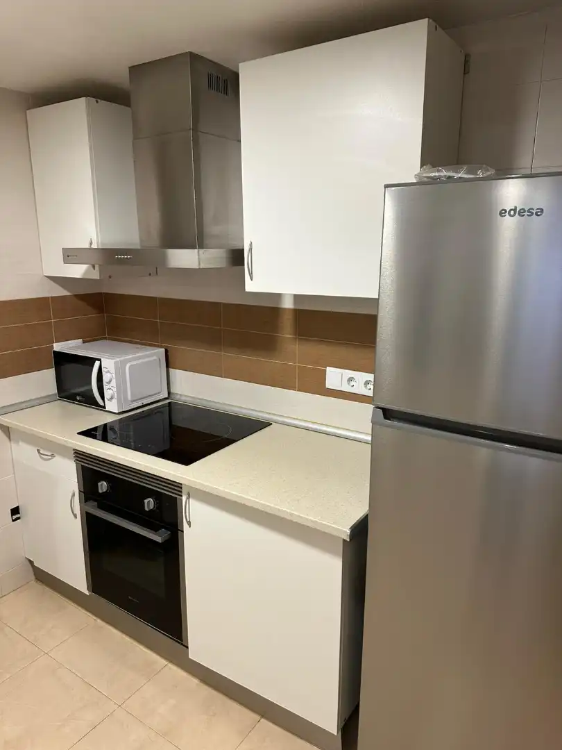 Cocina de Apartamento de alquiler en Murcia con Aire acondicionado, Amueblado y Horno
