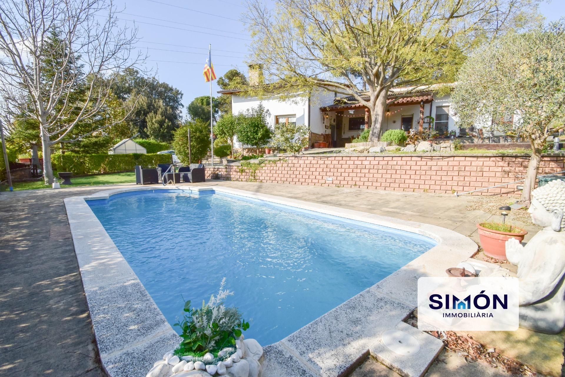 Piscina de Casa o xalet en venda en Calders amb Calefacció, Jardí privat i Terrassa