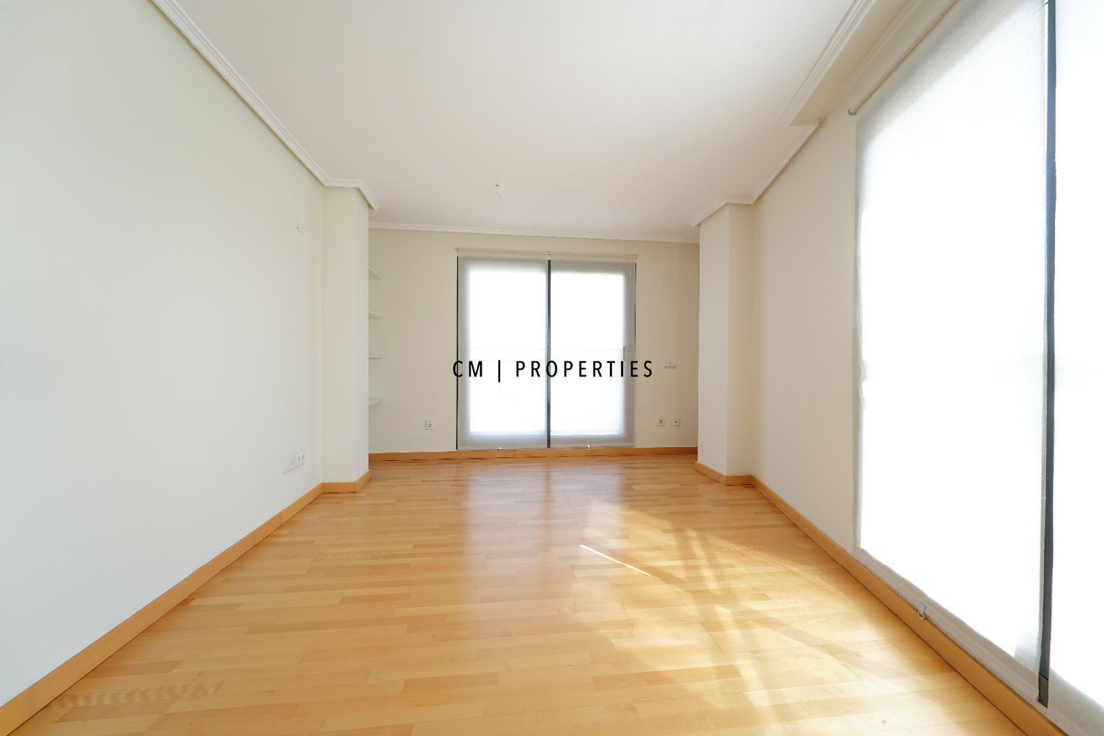 Habitación de Piso de alquiler en  Valencia Capital con Aire acondicionado, Calefacción y Terraza