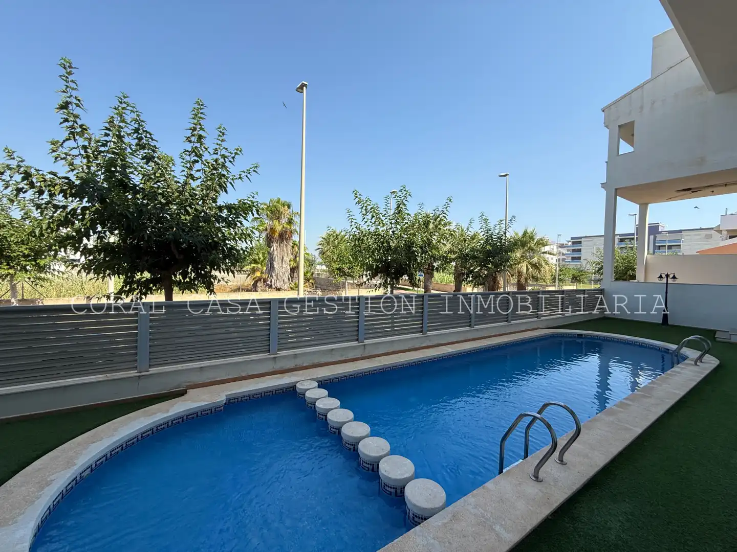 Piscina de Apartamento en venta en Chilches / Xilxes con Aire acondicionado, Calefacción y Terraza
