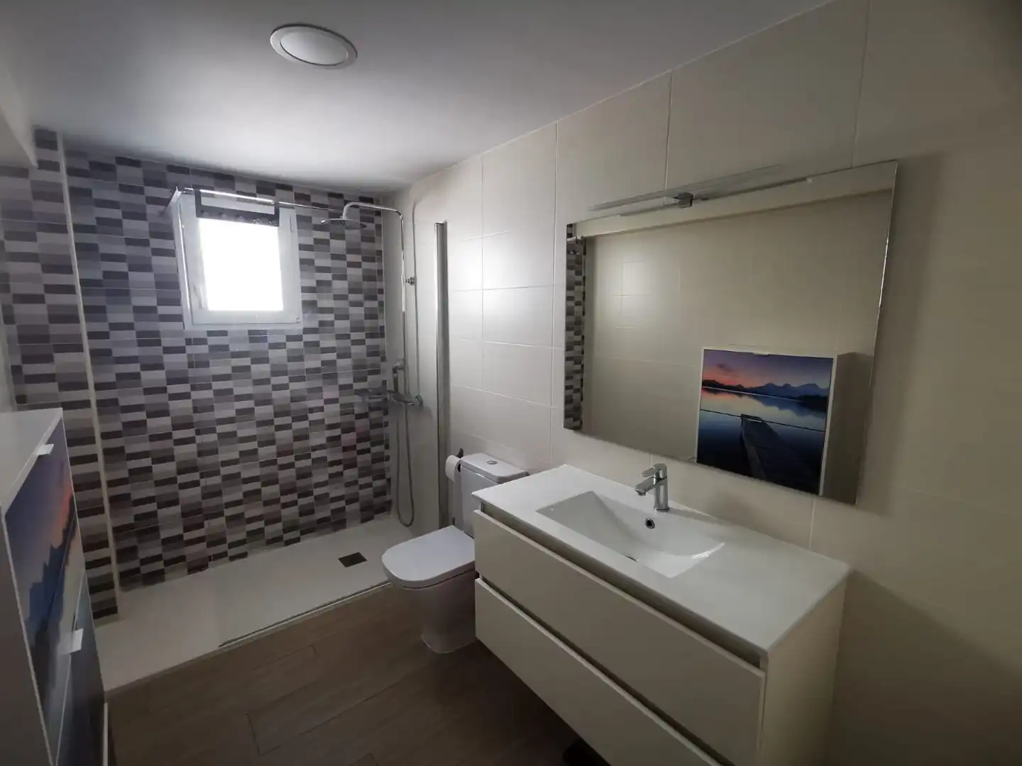 Baño de Piso en venta en Gandia con Terraza y Amueblado