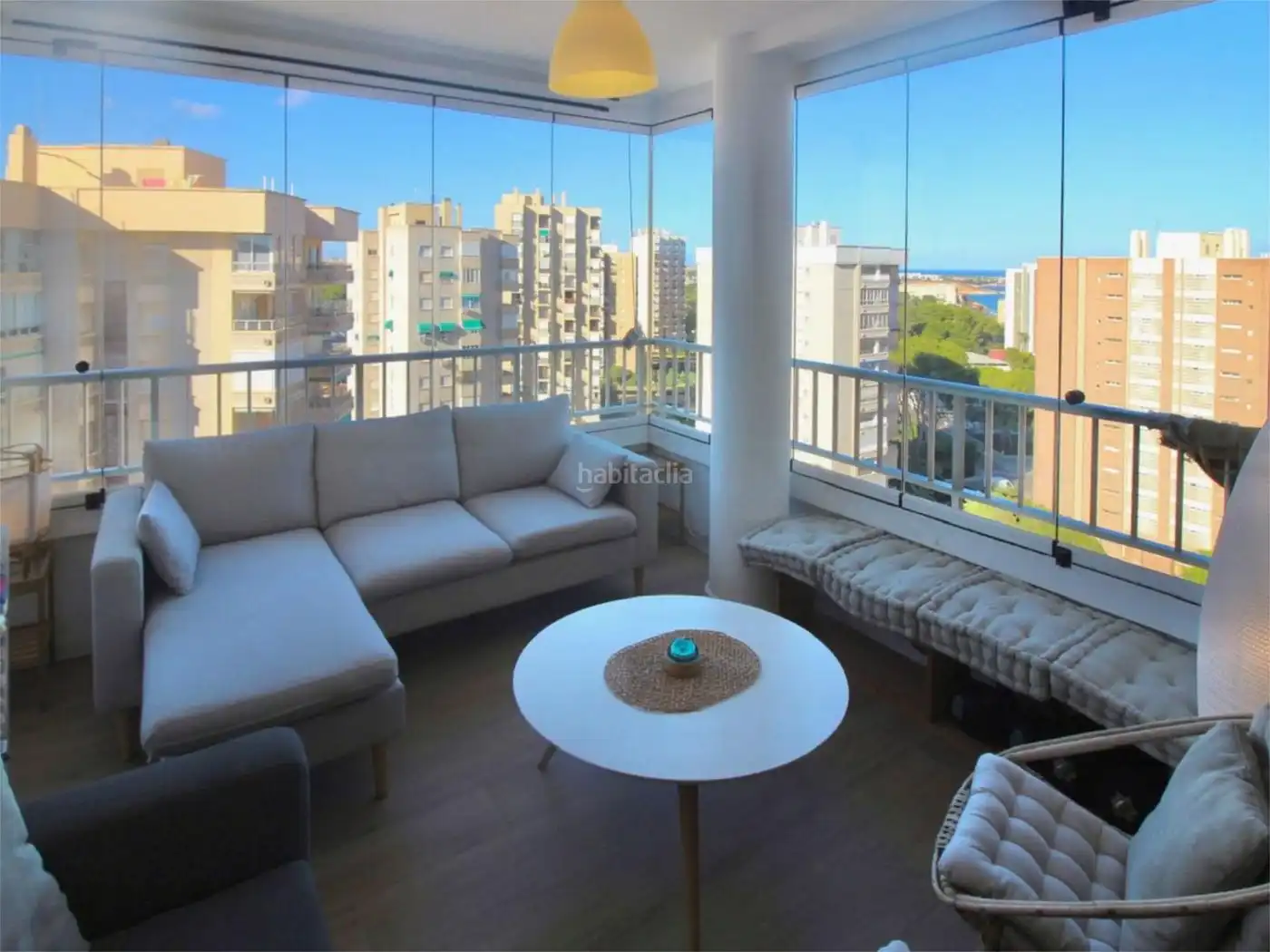 Piso con ascensor en alquiler en Calle Teodoro Llorente 6