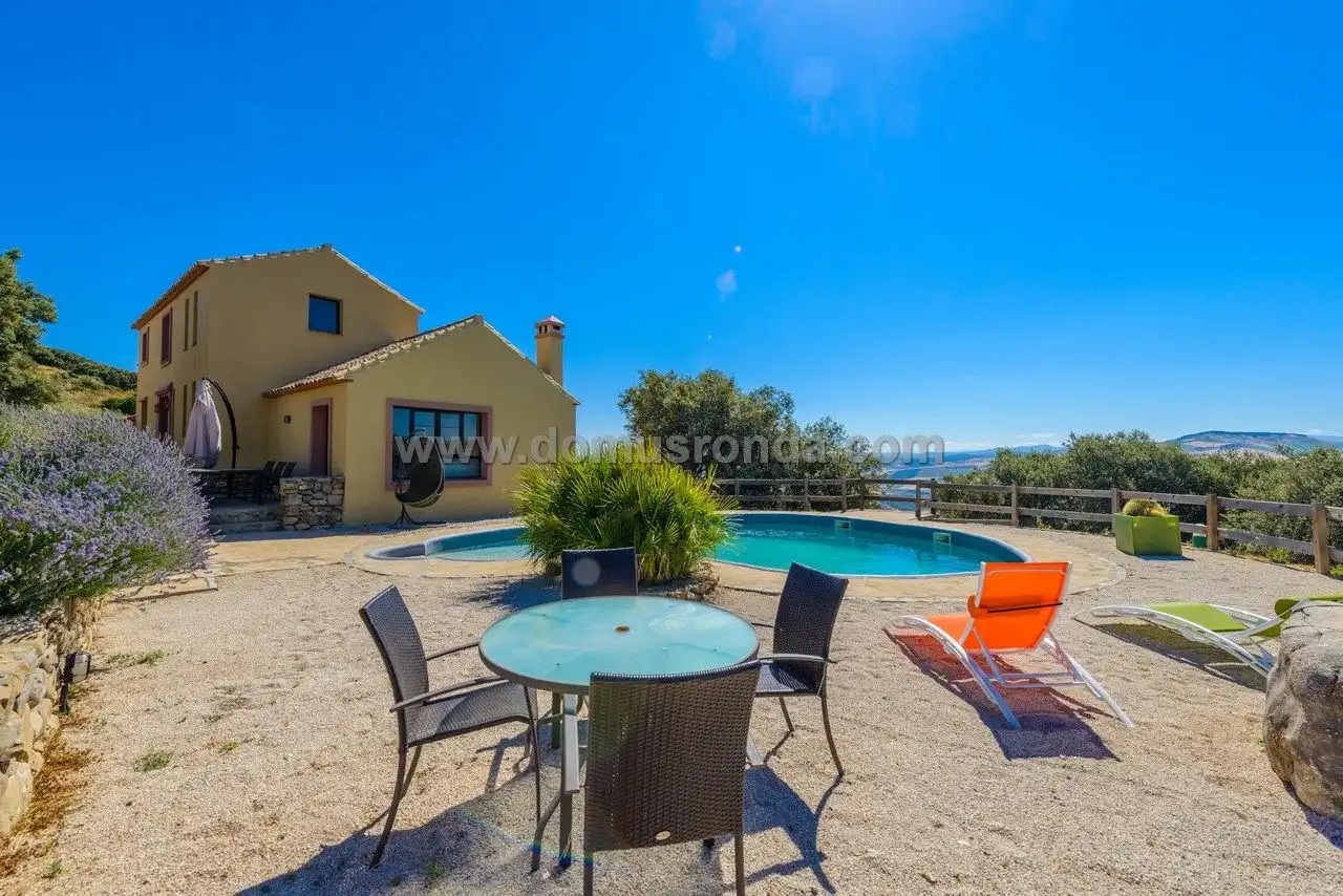 Vista exterior de Casa o chalet en venta en Montecorto con Aire acondicionado y Terraza