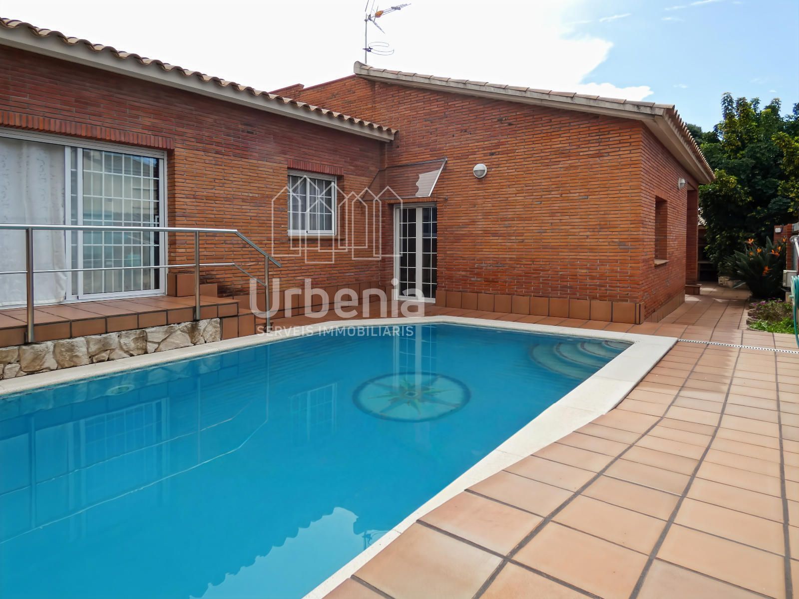Swimming pool of House or chalet for sale in Premià de Mar  with Air Conditioner, Heating and Swimming Pool