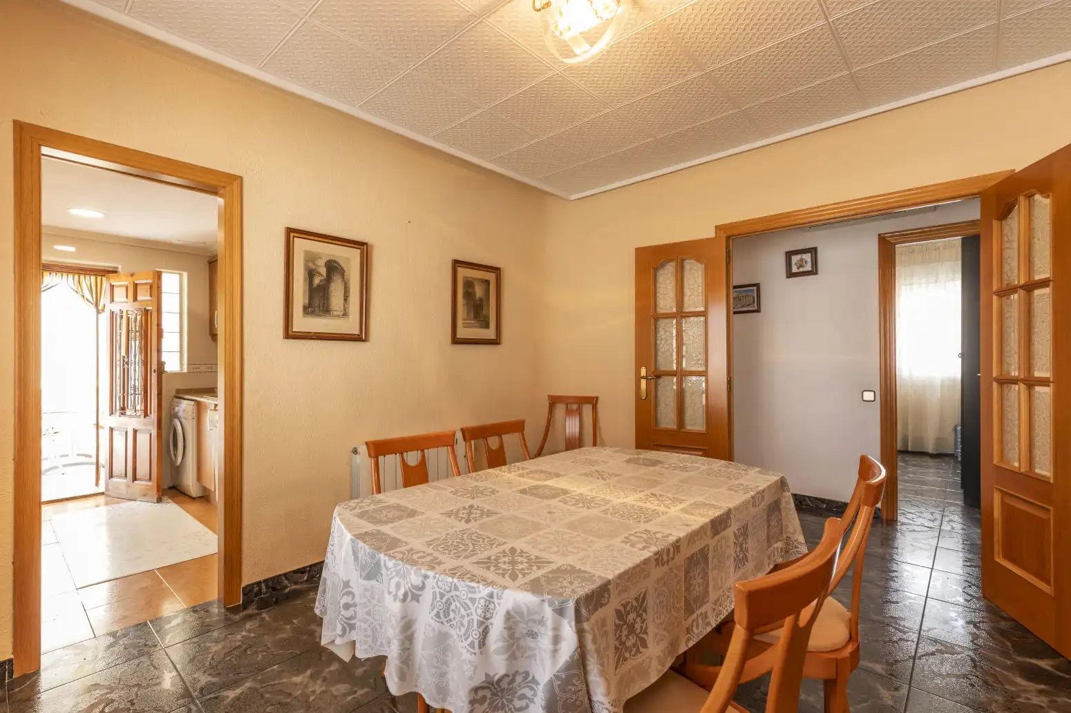 Comedor de Casa o chalet en venta en Tavernes Blanques con Aire acondicionado, Calefacción y Terraza