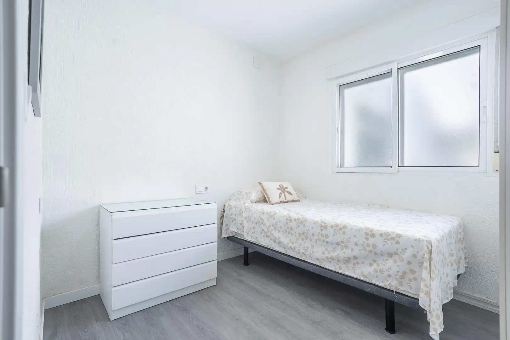 Habitación de Ático en venta en Almería con Aire acondicionado y Terraza