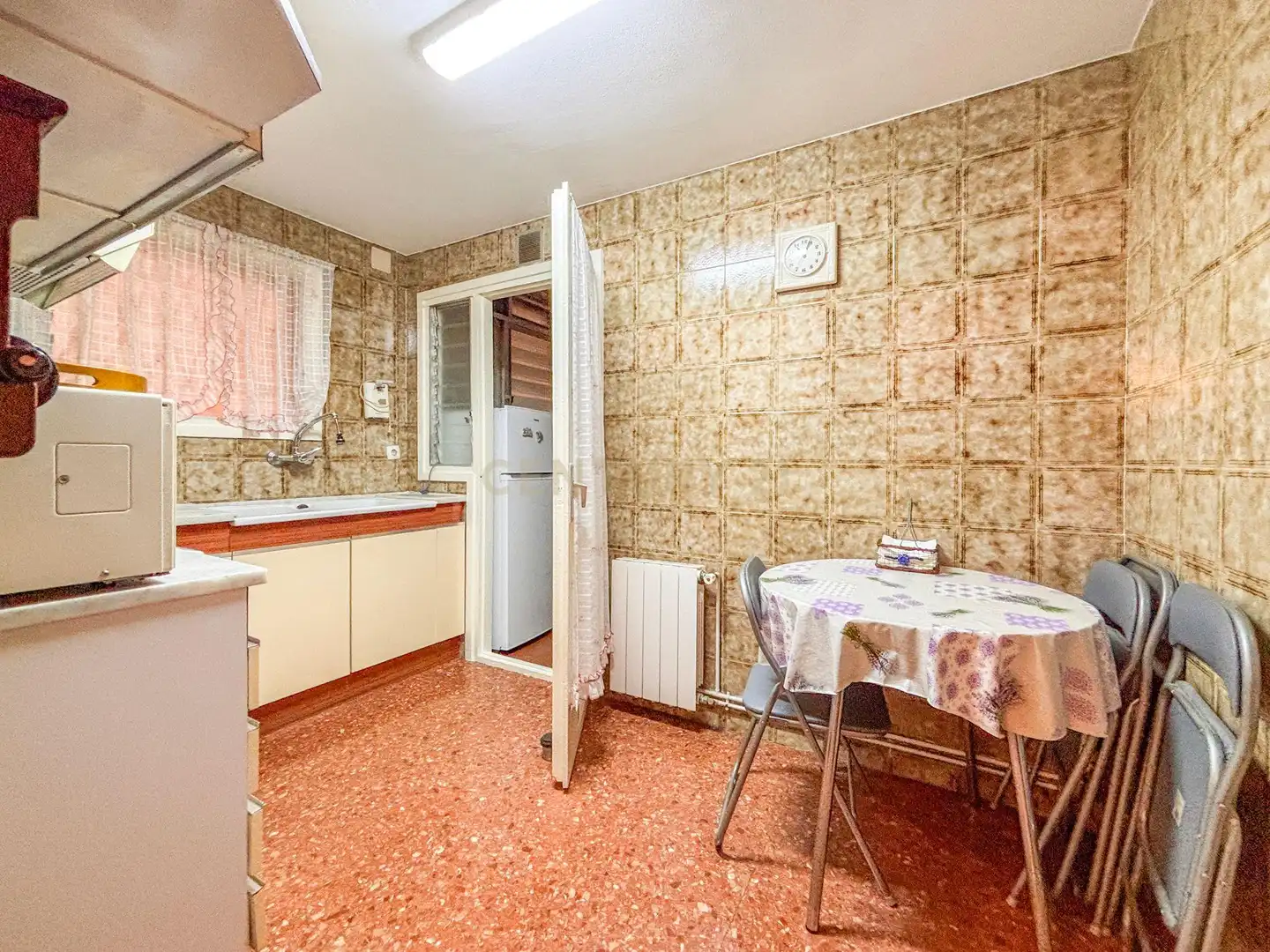 Cuina de Apartament en venda en Esplugues de Llobregat amb Balcó i Alarma