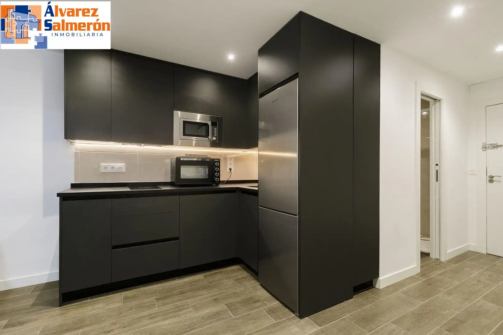 Kitchen of Apartments for sale in Granada