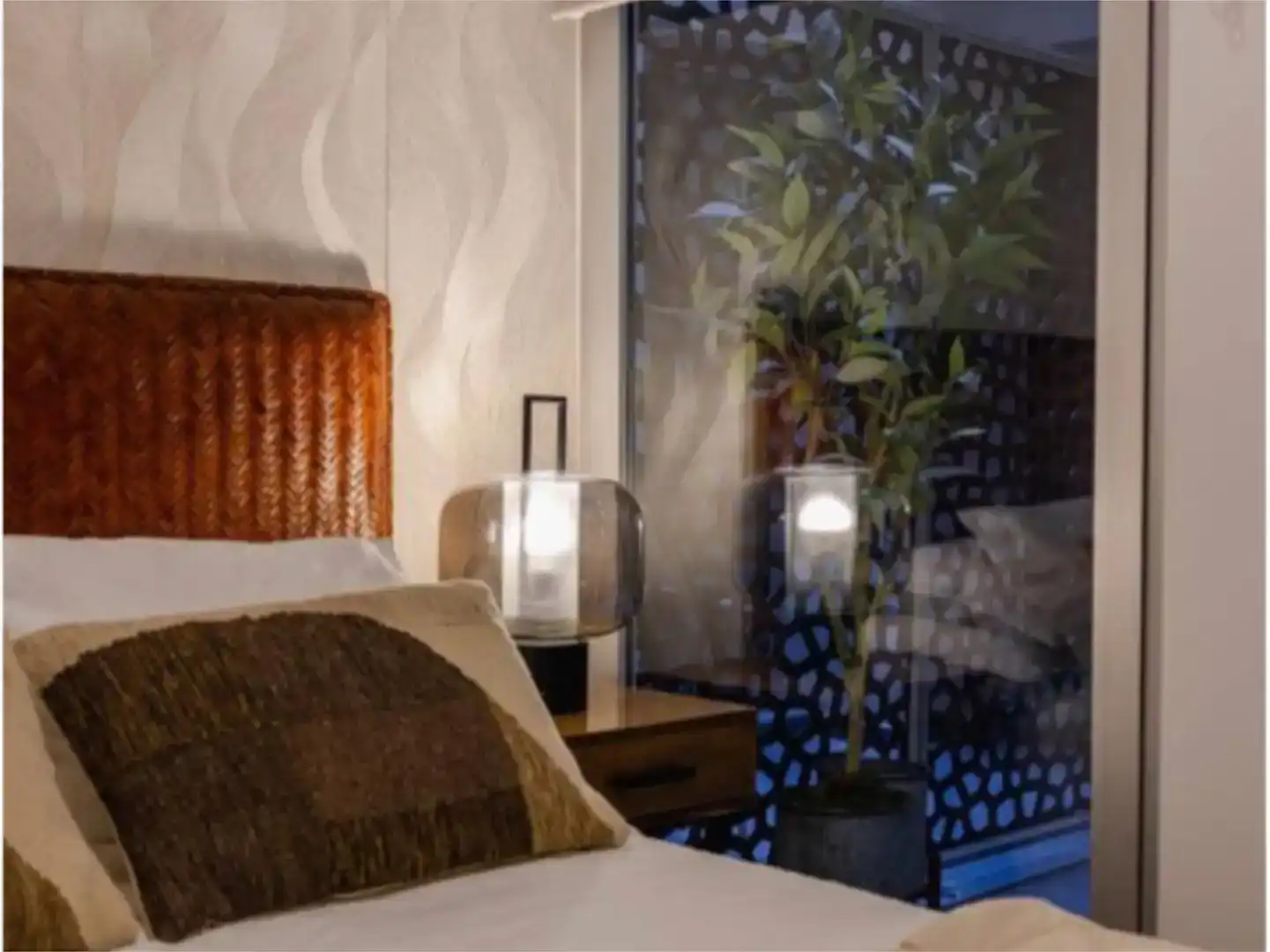 Schlafzimmer von Wohnung zur Miete in  Valencia Capital mit Klimaanlage und Balkon