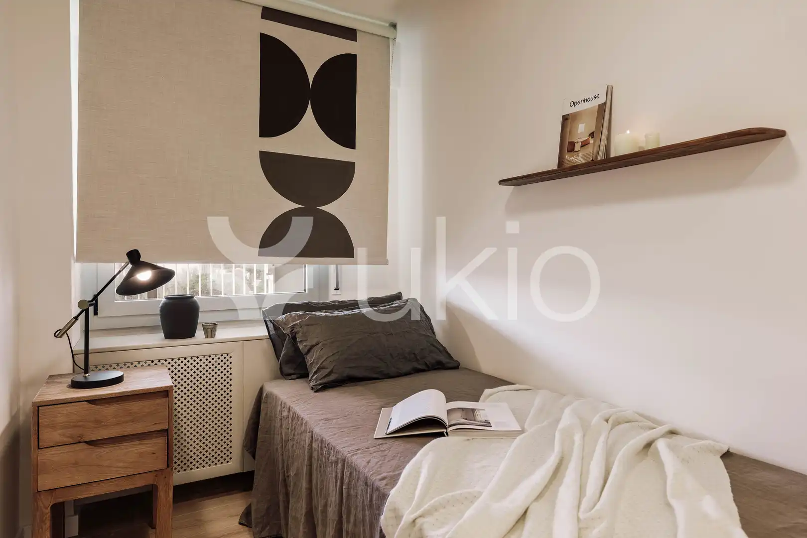 Dormitori de Apartament de lloguer en Barcelona amb Aire condicionat, Calefacció i Terrassa