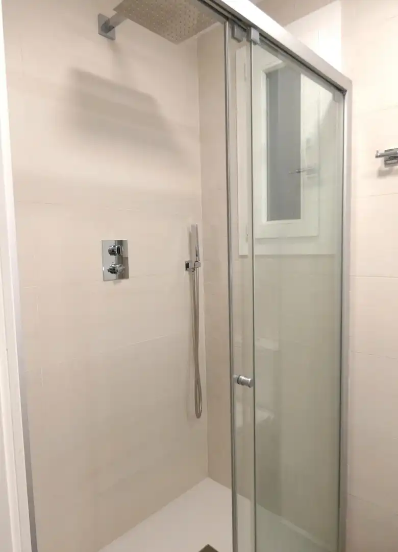 Bathroom of Flat for sale in Castelldefels  with Air Conditioner, Heating and Parquet flooring