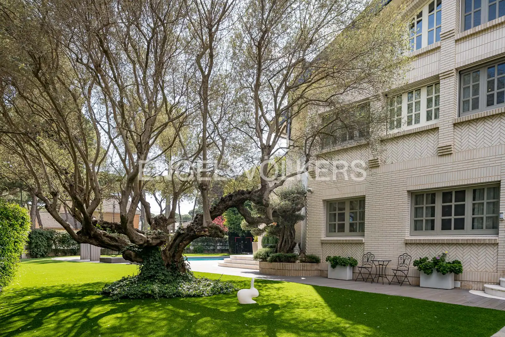 Vista exterior de Casa o xalet en venda en Castelldefels amb Aire condicionat, Calefacció i Jardí privat