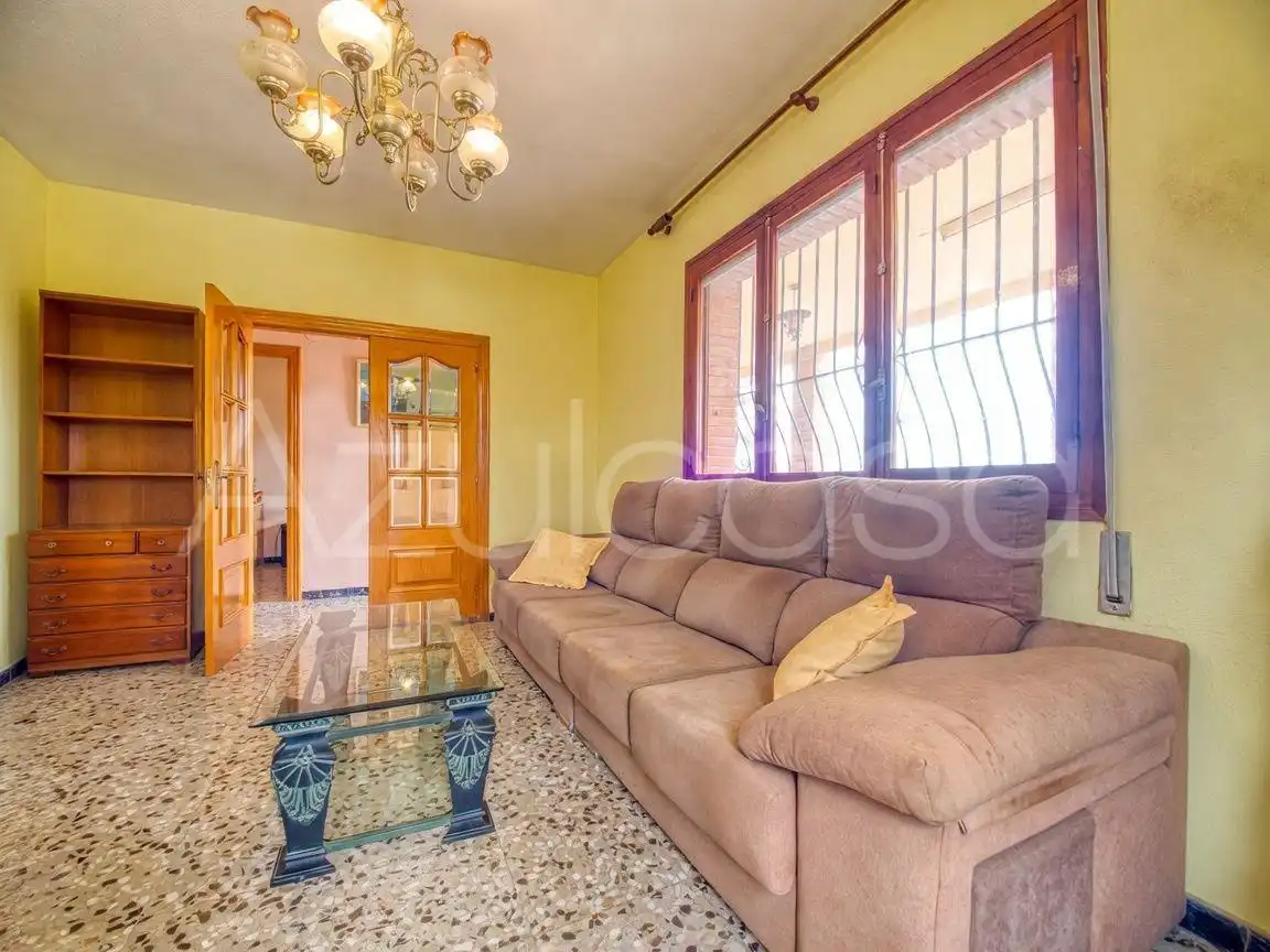 Sala d'estar de Casa o xalet en venda en Alicante / Alacant amb Aire condicionat, Terrassa i Traster