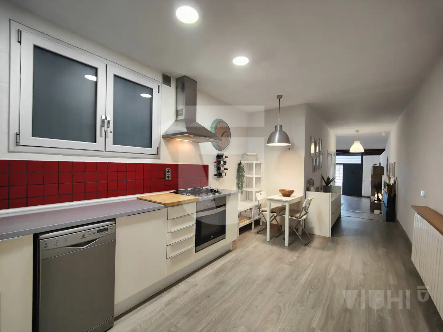 Cuina de Planta baixa en venda en Barcelona amb Calefacció, Parquet i Forn