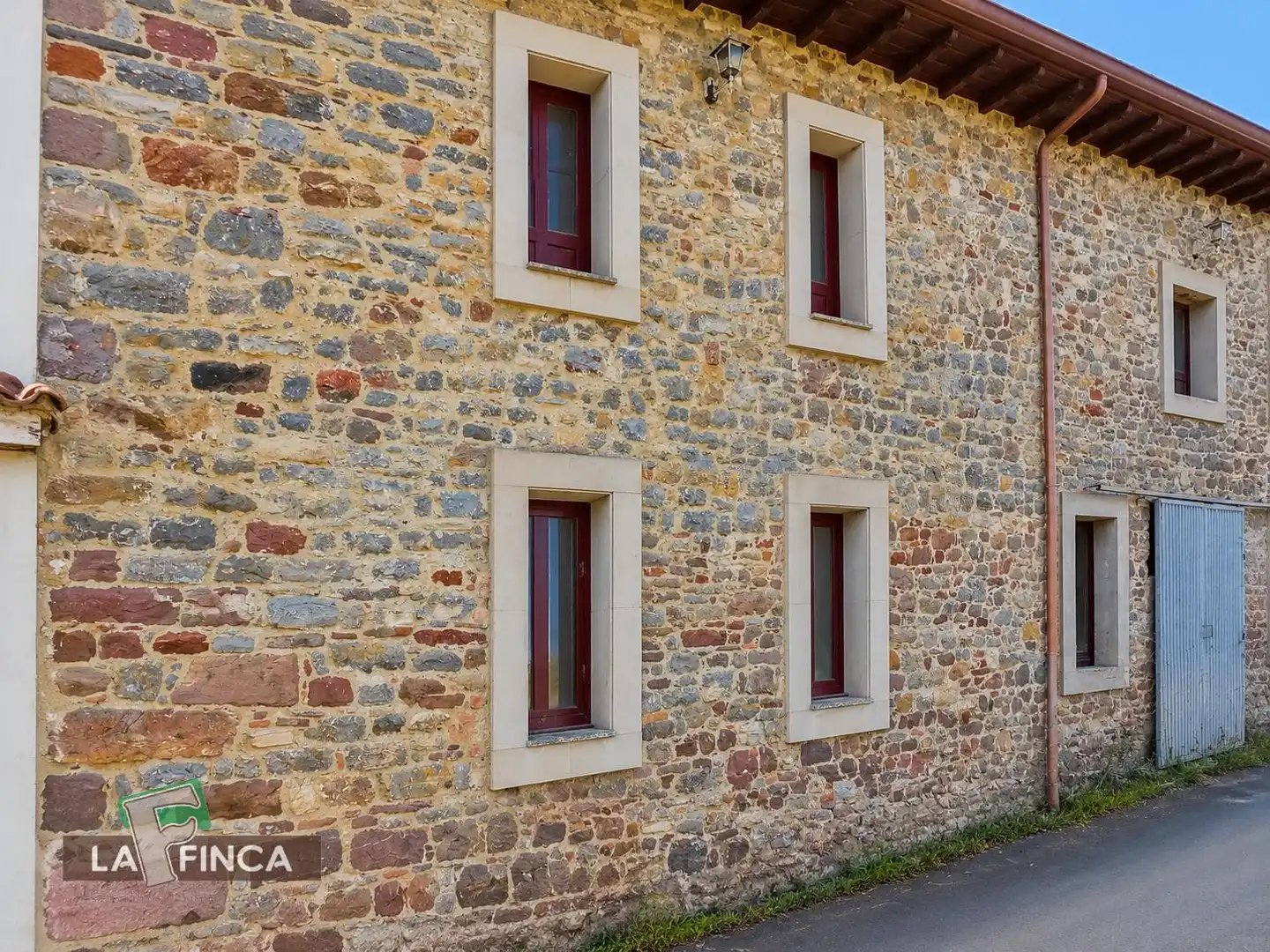 Vista exterior de Casa adosada en venta en Villaviciosa con Trastero