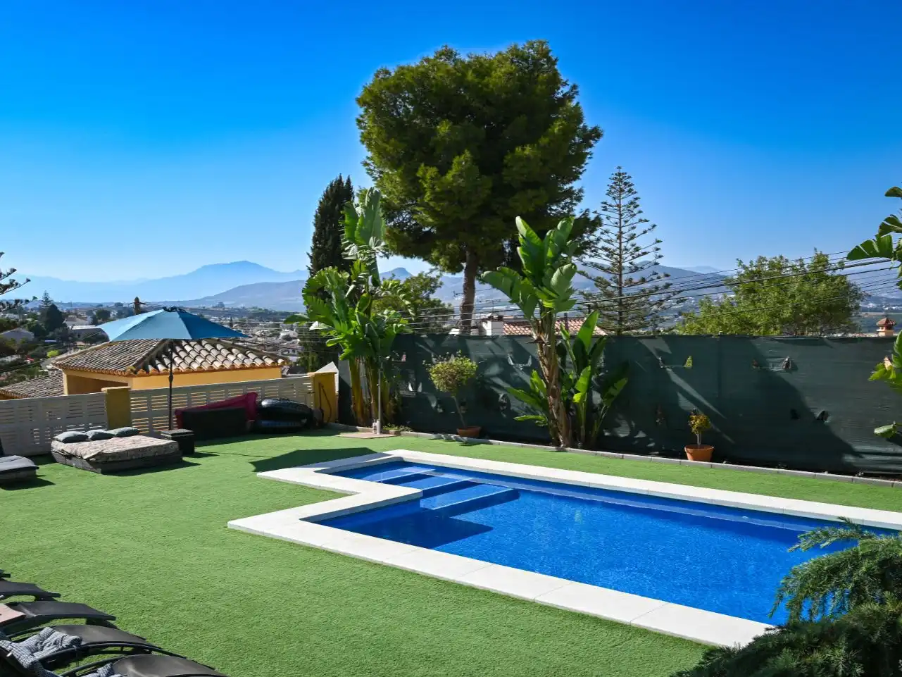 House with garden to rent in Calle Torreón 90, imagen 3