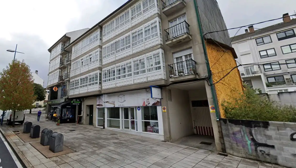 Vista exterior de Garaje en venta en Santiago de Compostela 
