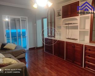 Living room of Flat for sale in Écija  with Air Conditioner, Heating and Parquet flooring