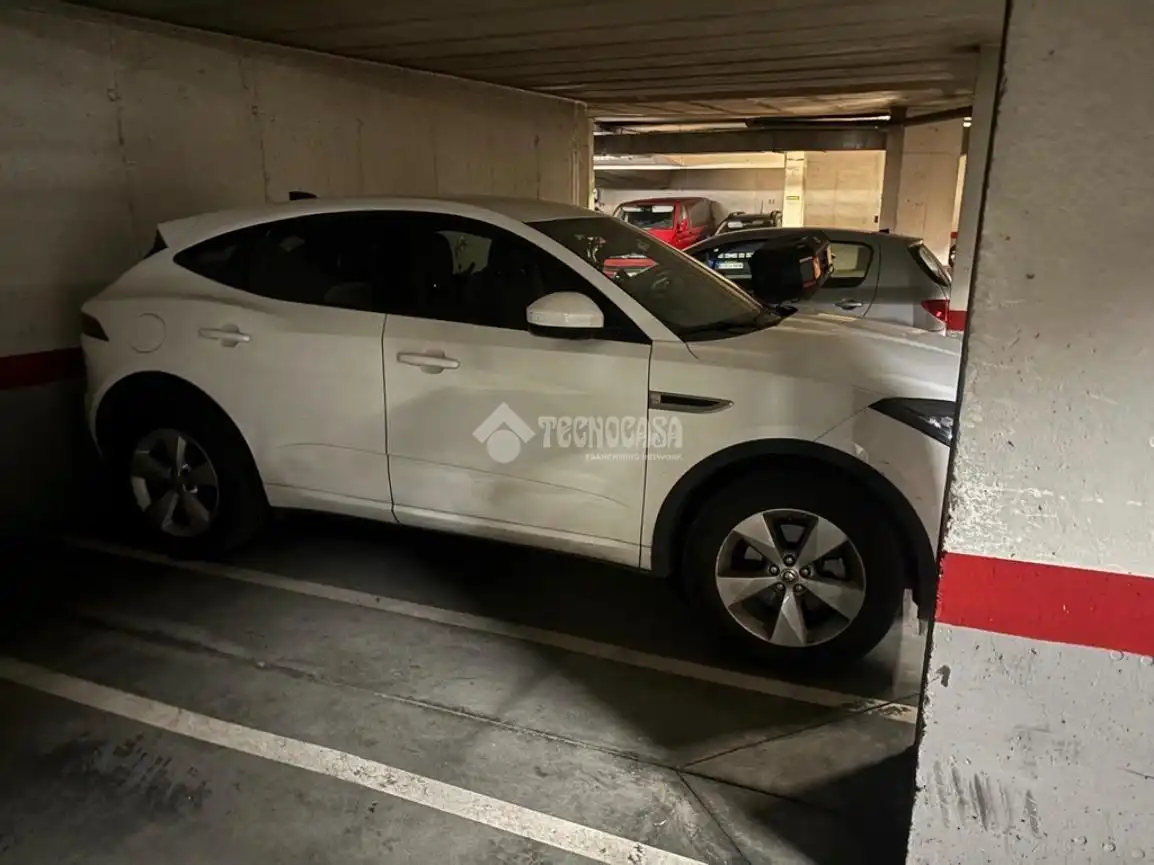 Parking de Piso en venta en Madrid con Aire acondicionado y Calefacción