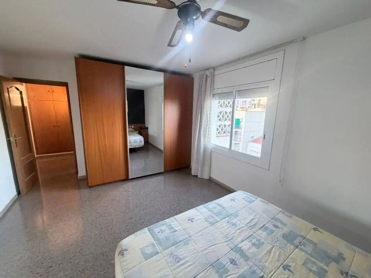 Habitación de Piso en venta en Terrassa con Aire acondicionado, Calefacción y Terraza