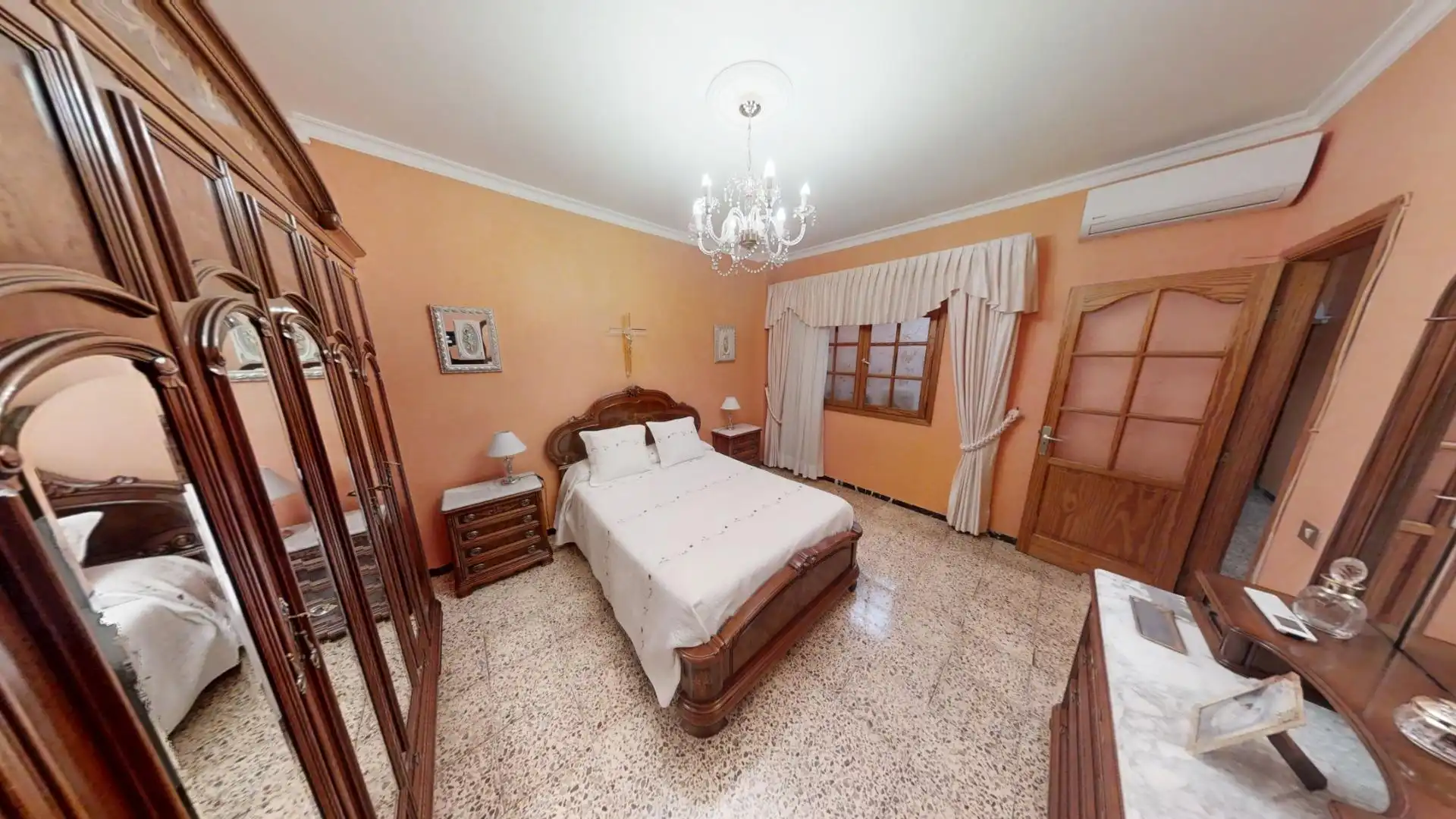 Bedroom of Houses for sale in Telde  with Air Conditioner, Heating and Storage room