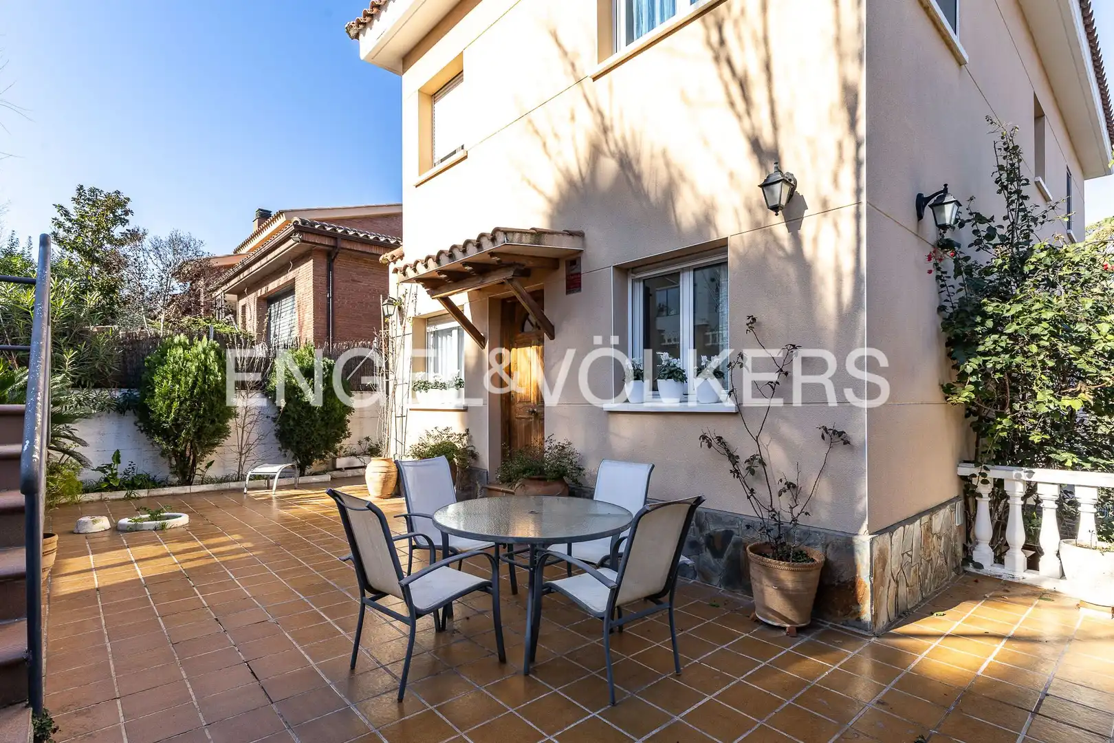Exterior view of Houses for sale in Sant Cugat del Vallès  with Air Conditioner, Heating and Private garden