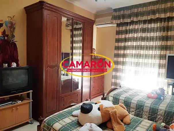 Habitación de Casa adosada en venta en Coria del Río