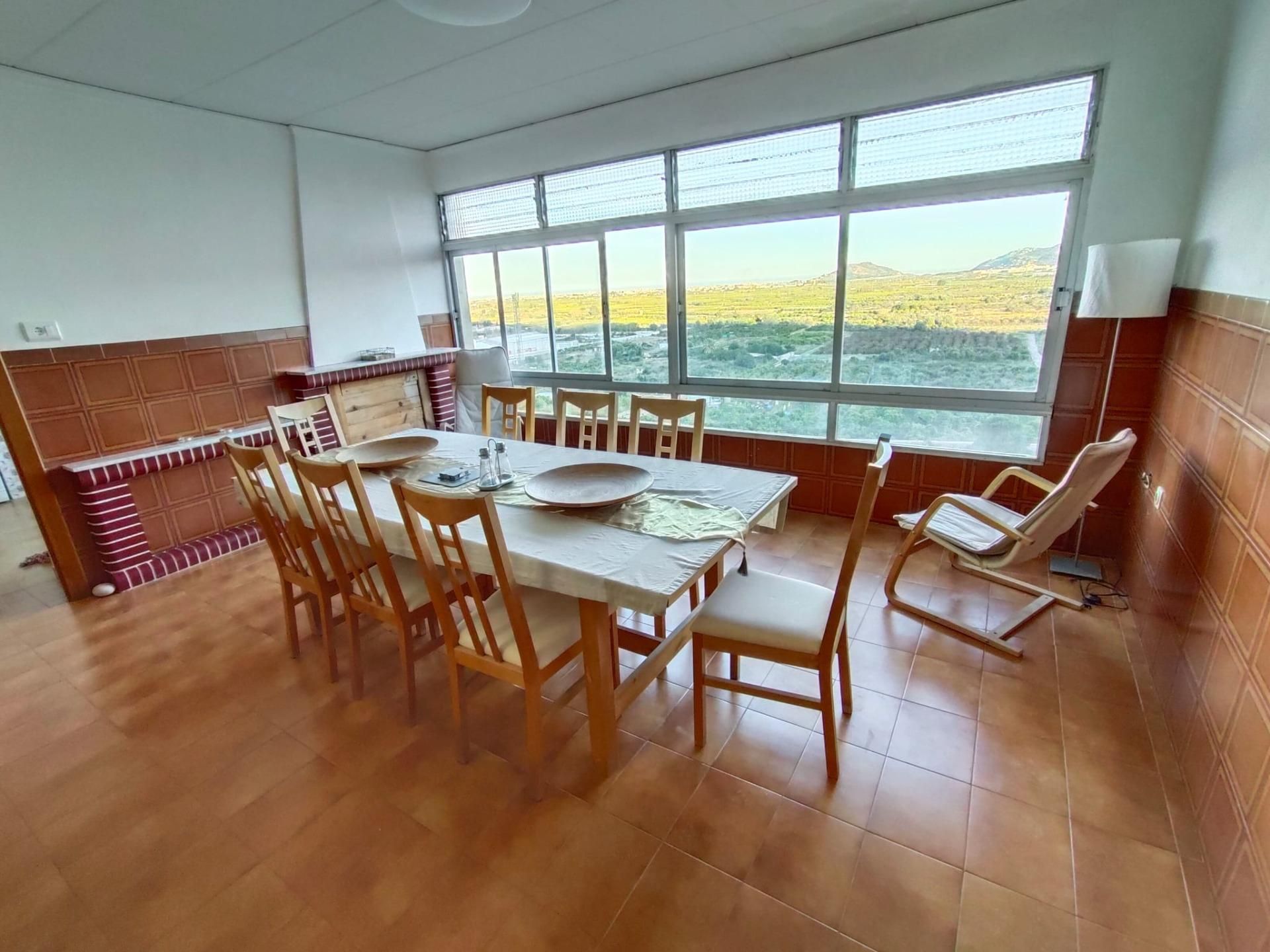 Menjador de Pis de lloguer en Ador amb Balcó