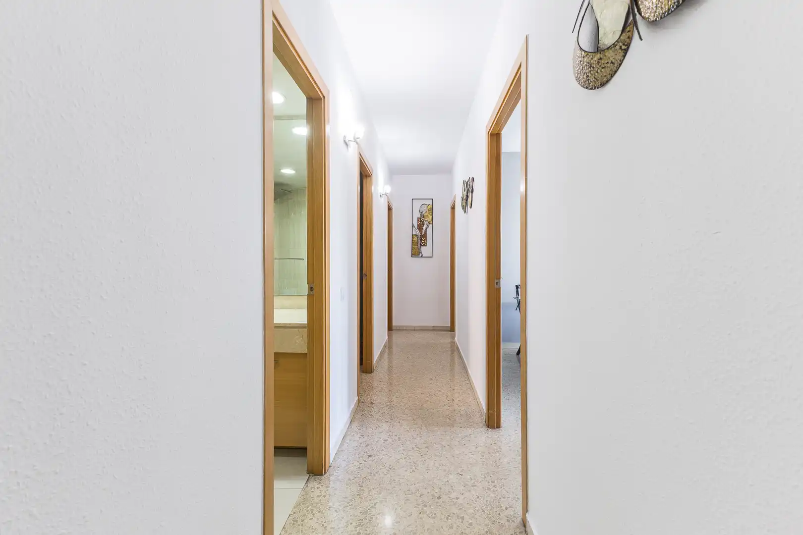Wohnung zum Verkauf in Barcelona mit Klimaanlage, Heizung und Terrasse