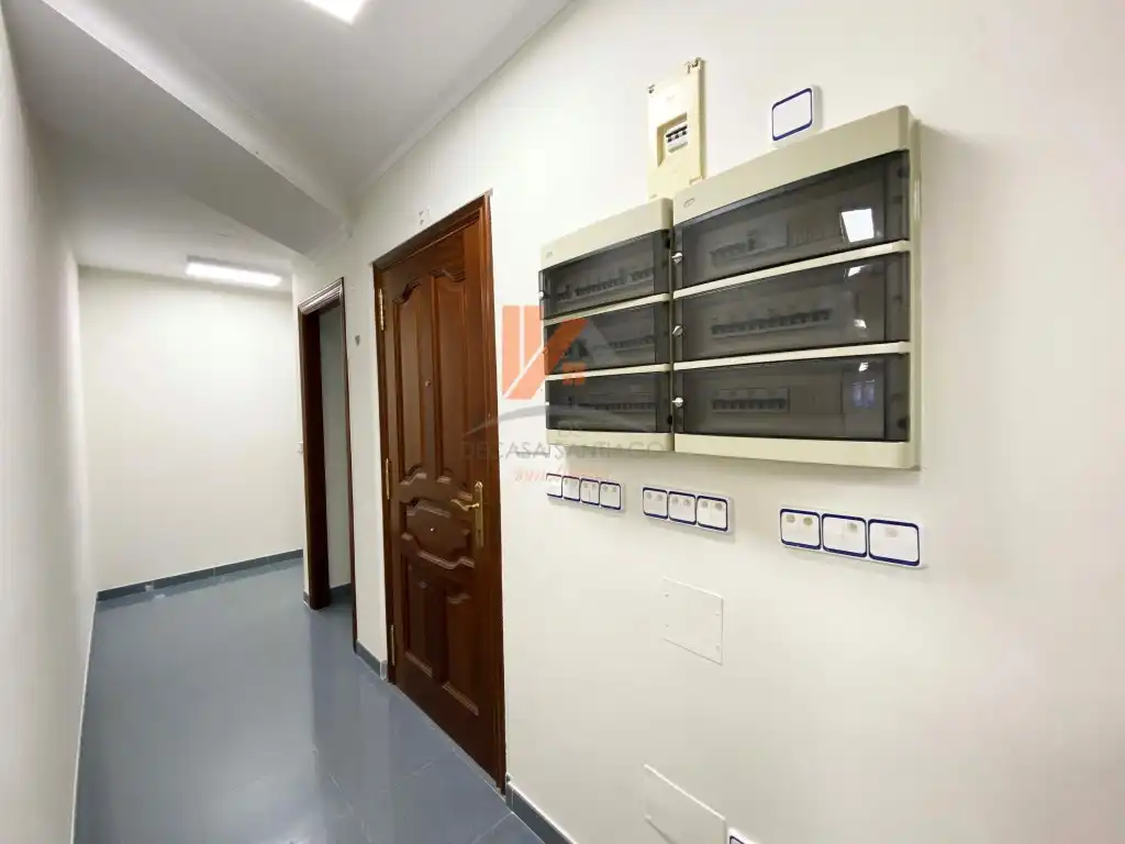 Geschaftsraum zum Verkauf in Santiago de Compostela 