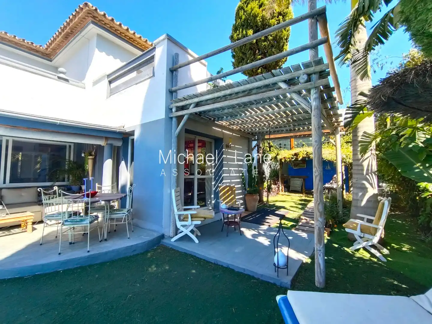 Terrassa de Casa o xalet en venda en Estepona amb Jardí privat, Terrassa i Piscina