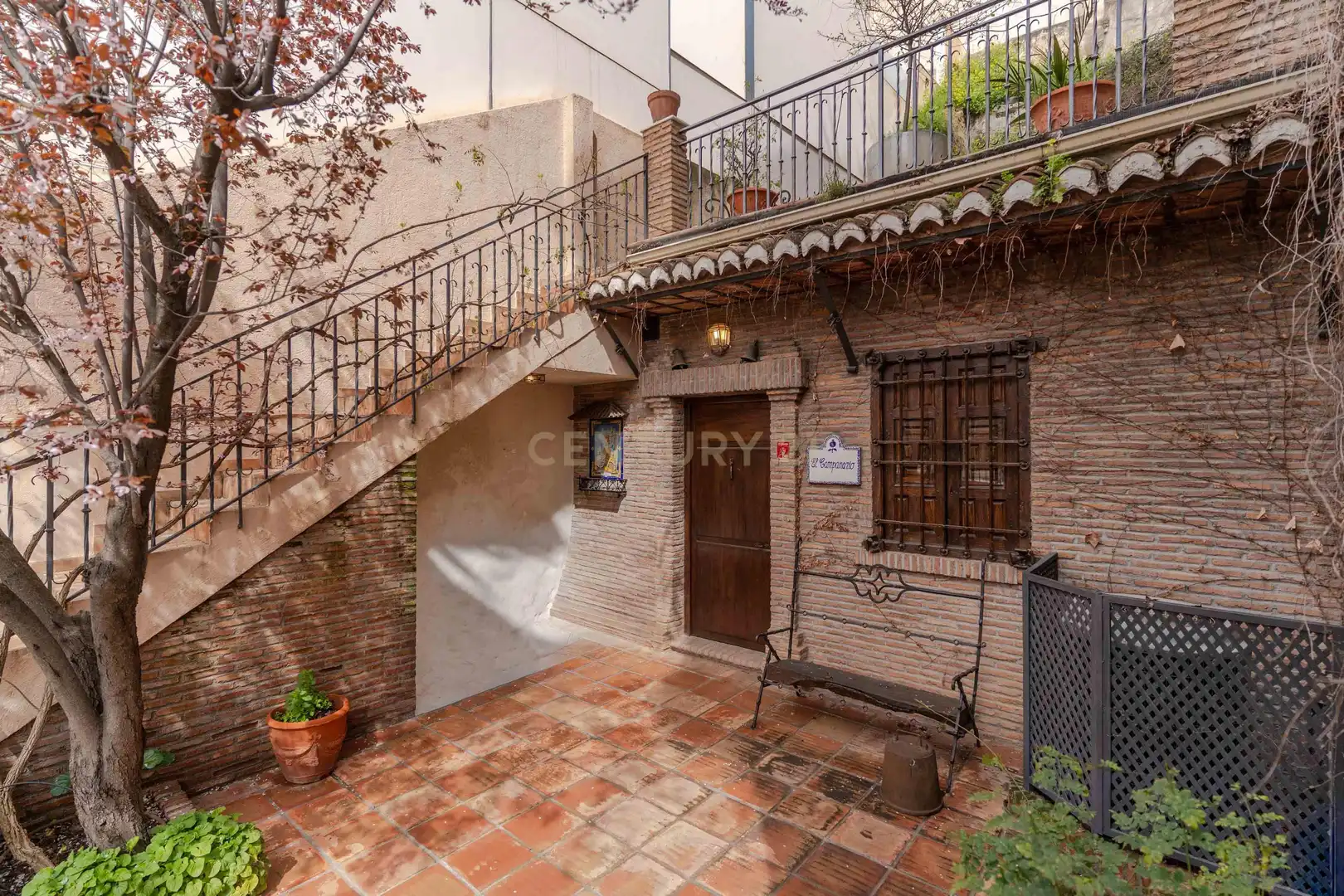 Vista exterior de Dúplex en venta en Granada con Aire acondicionado, Jardín privado y Trastero