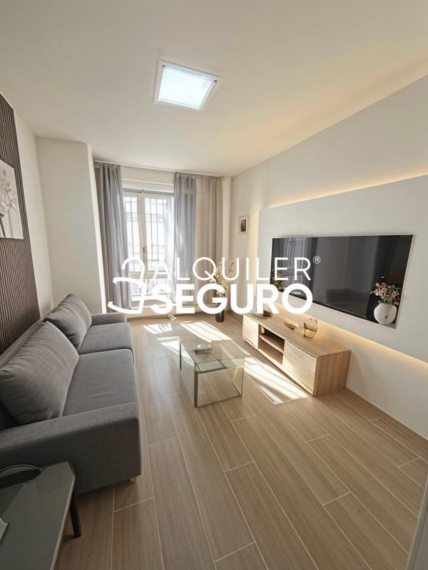 Living room of Flat for rent in Coslada  with Air Conditioner, Heating and Furnished