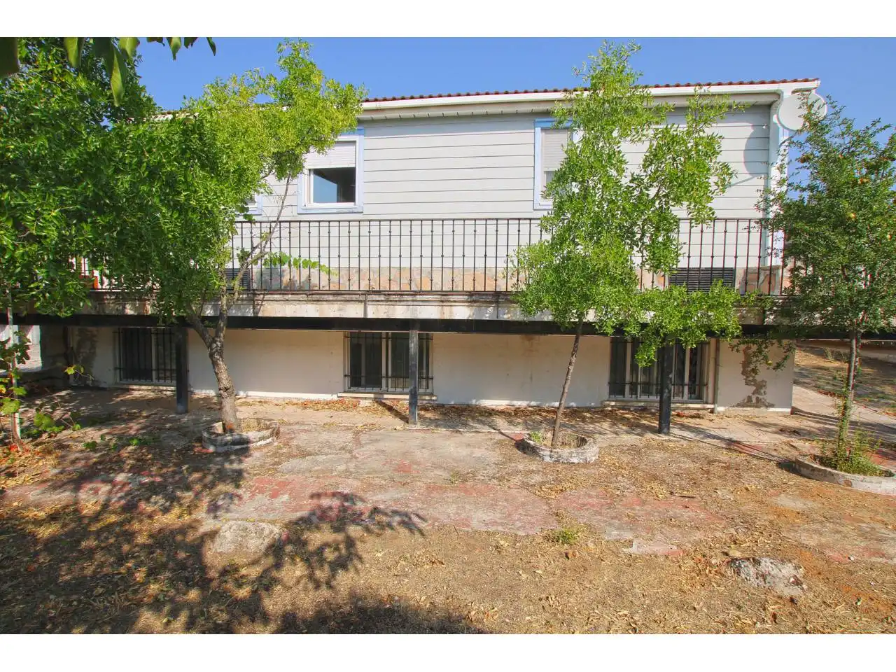 Vista exterior de Casa o xalet en venda en Torrejón del Rey amb Calefacció, Jardí privat i Terrassa