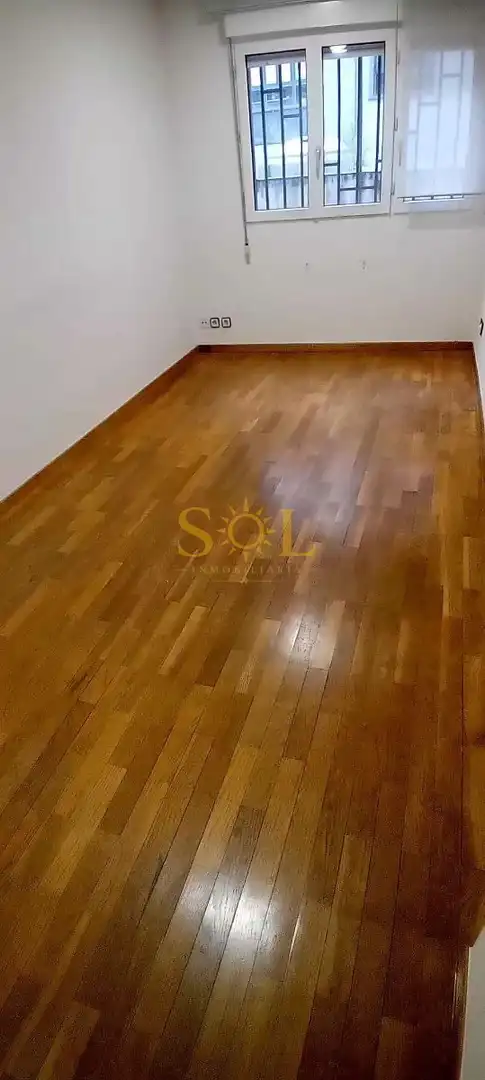 Office space with terrace for sale in Calle Covadonga, imagen 21