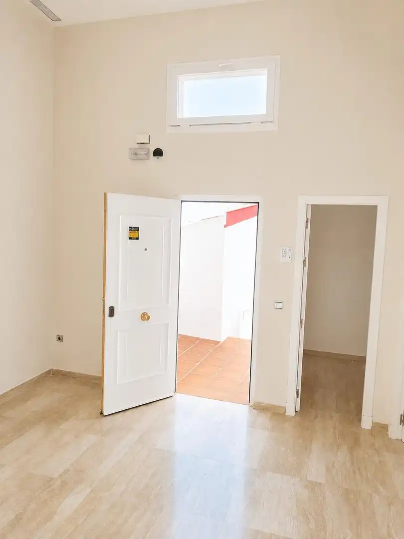 Local comercial en venda a Las Lagunas - Campano, imagen 5