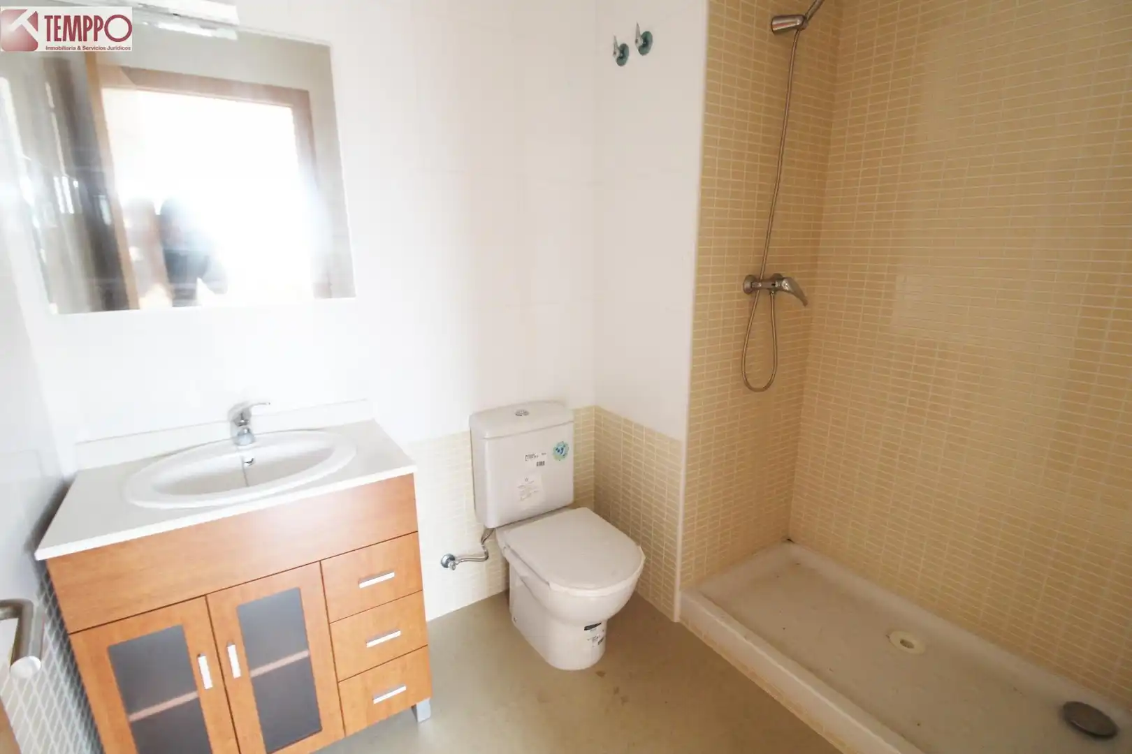 Baño de Casa adosada en venta en Llorenç del Penedès con Calefacción, Jardín privado y Terraza
