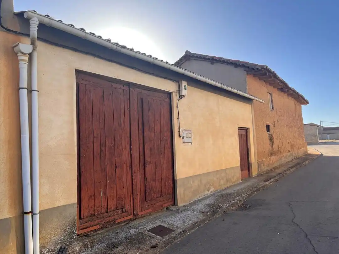 Vista exterior de Casa o chalet en venta en Villabraz