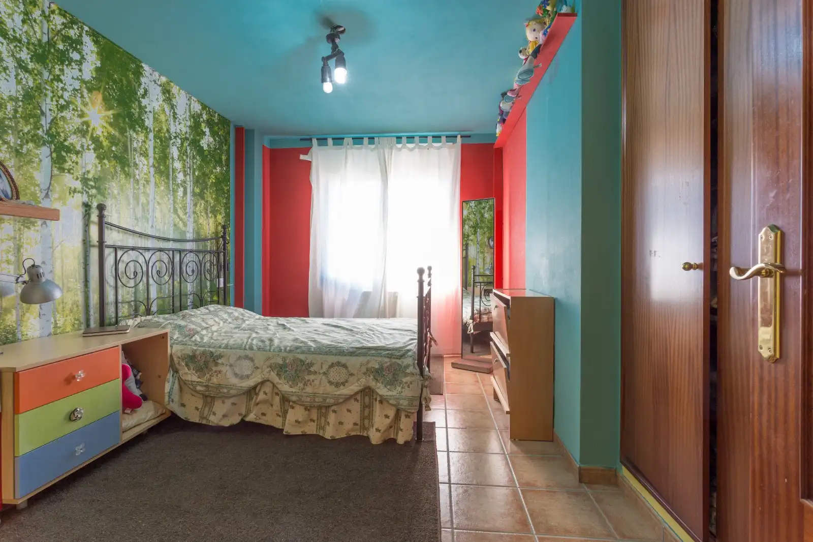 Schlafzimmer von Wohnung zur Miete in Girona mit Heizung, Privatgarten und Möbliert