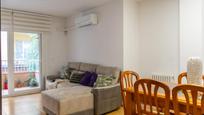 Living room of Flat for sale in Girona Capital  with Air Conditioner and Terrace