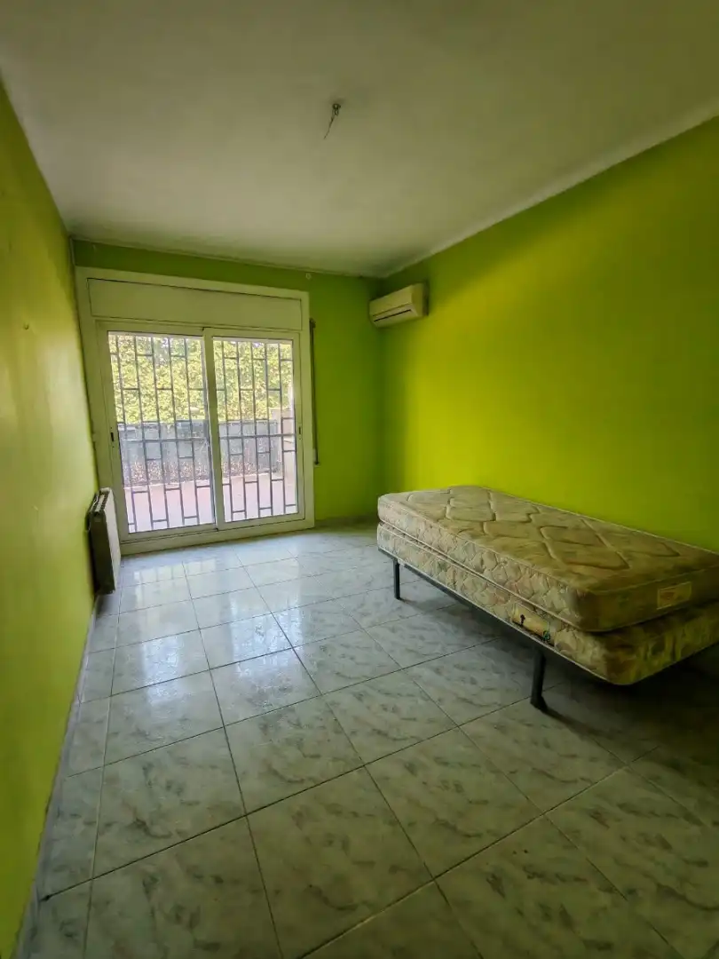 Habitación de Local en venta en Lliçà d'Amunt con Aire acondicionado, Calefacción y Terraza
