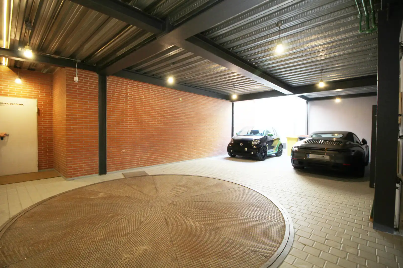 Aparcament de Dúplex en venda en Madrid amb Aire condicionat, Calefacció i Terrassa