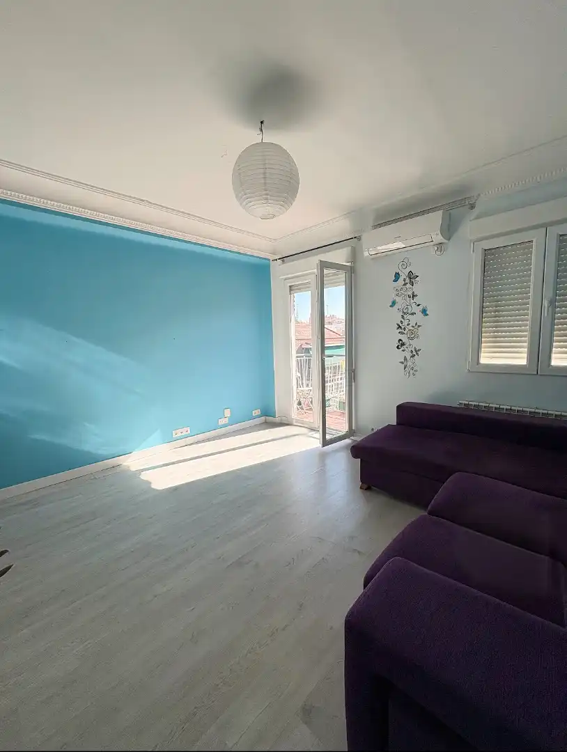 Wohnzimmer von Wohnung zum Verkauf in Madrid mit Klimaanlage und Balkon
