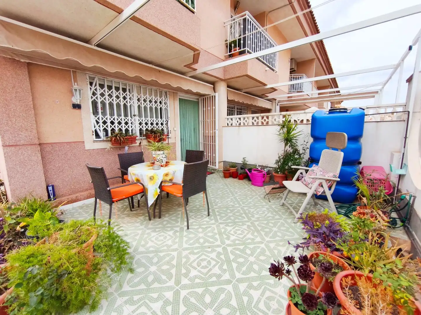Casa aparellada amb jardí en venda a Calle SIERRA DE LA MUELA, imagen 3