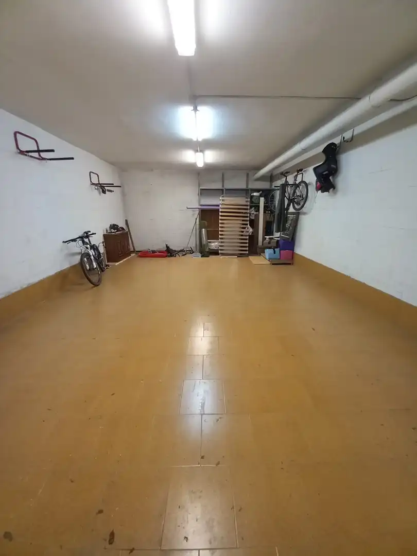 Piso en venta en Torrelavega  con Calefacción, Jardín privado y Trastero